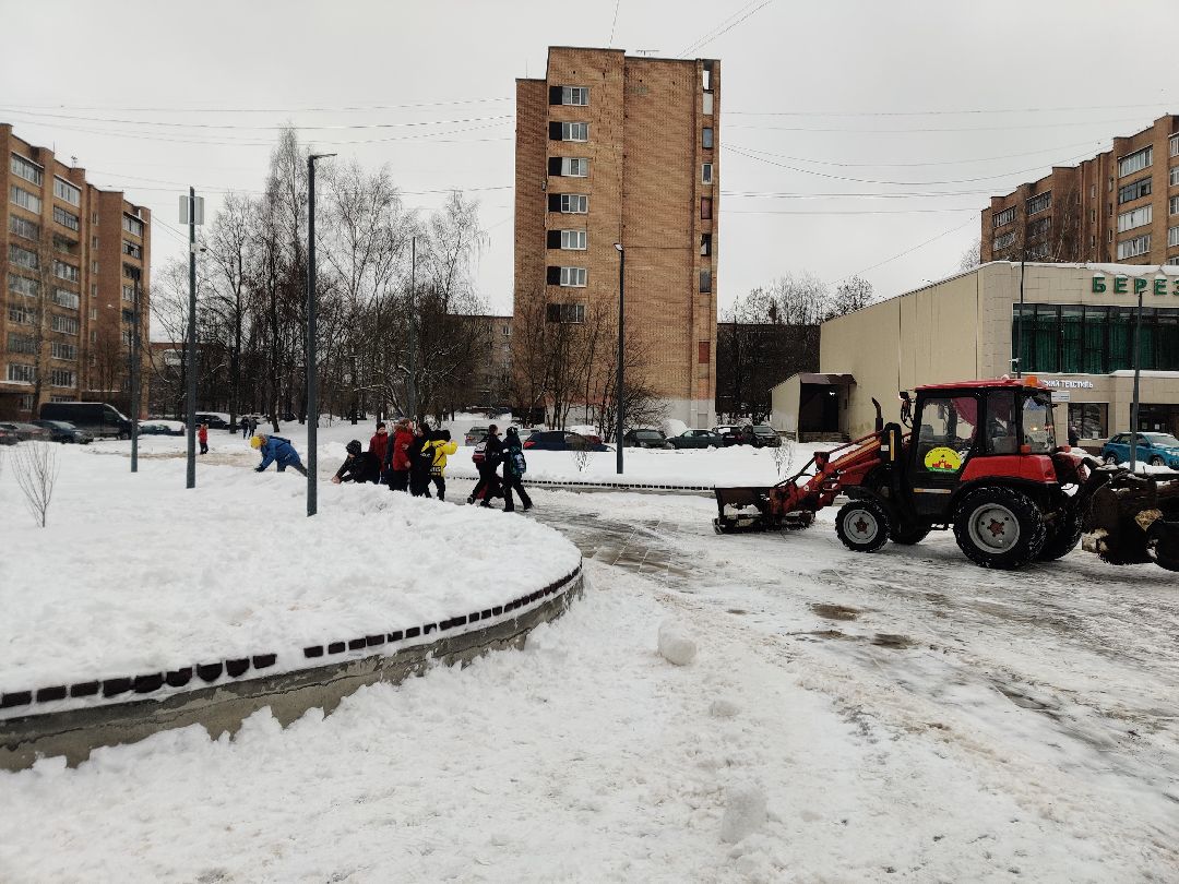 Красноармейск, коммунальная служба, Городское хозяйство, уборка снега, дорожная техника