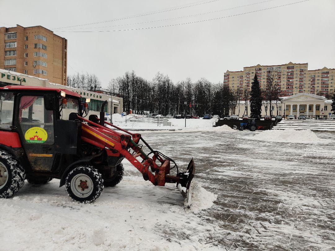 Красноармейск, коммунальная служба, Городское хозяйство, уборка снега, дорожная техника