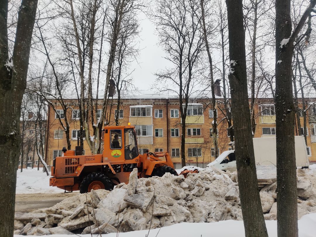 Красноармейск, коммунальная служба, Городское хозяйство, уборка снега, дорожная техника