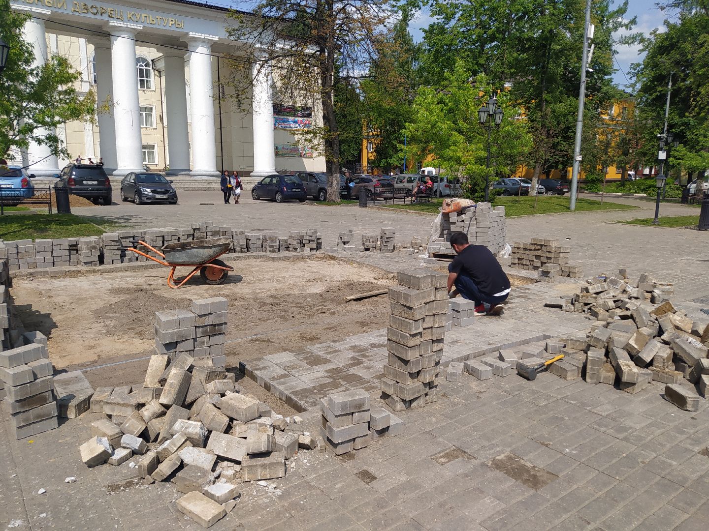 Памятник