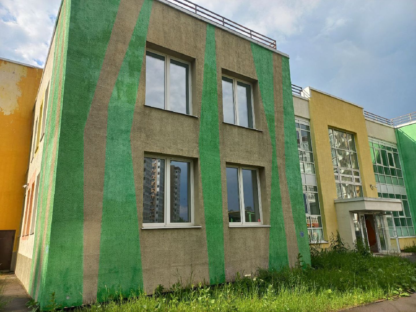 воспитатели