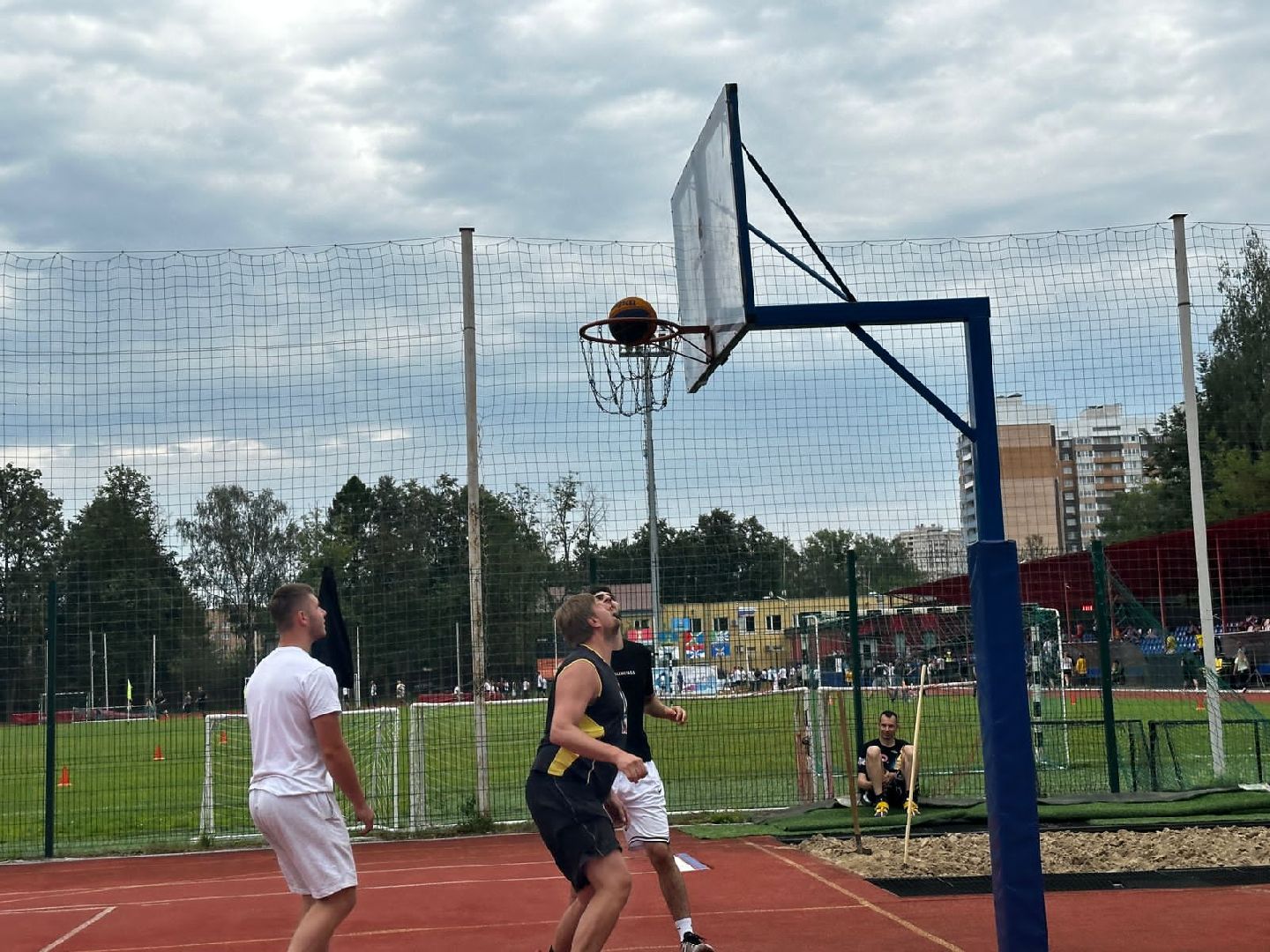 спортсмены