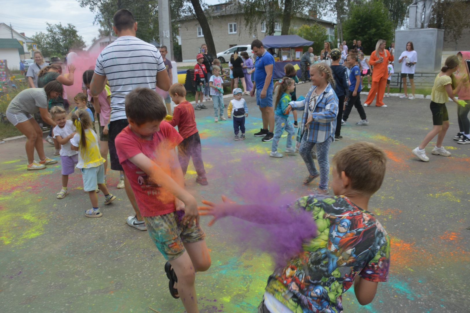 краски Холи