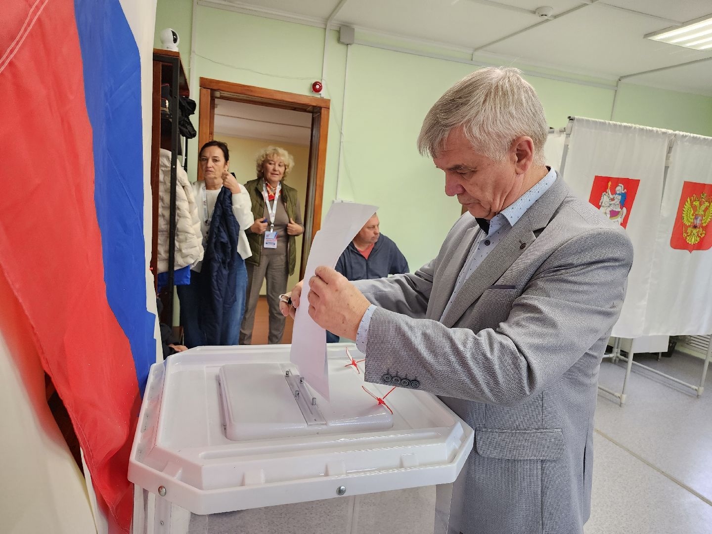 губернатор