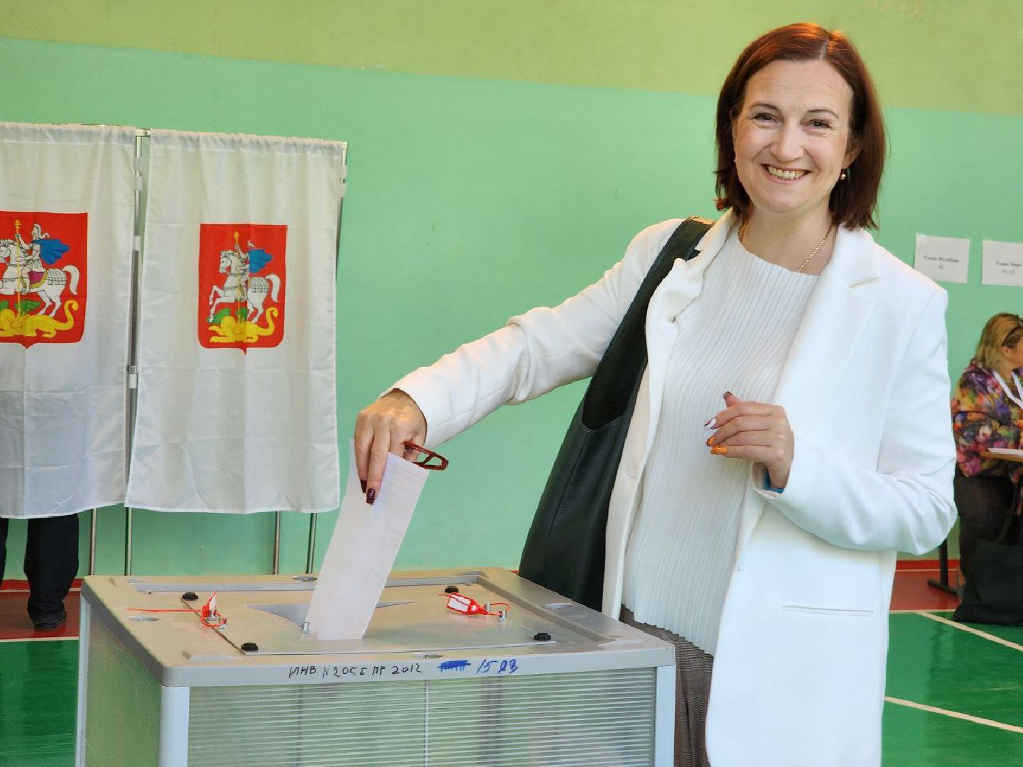 Жители