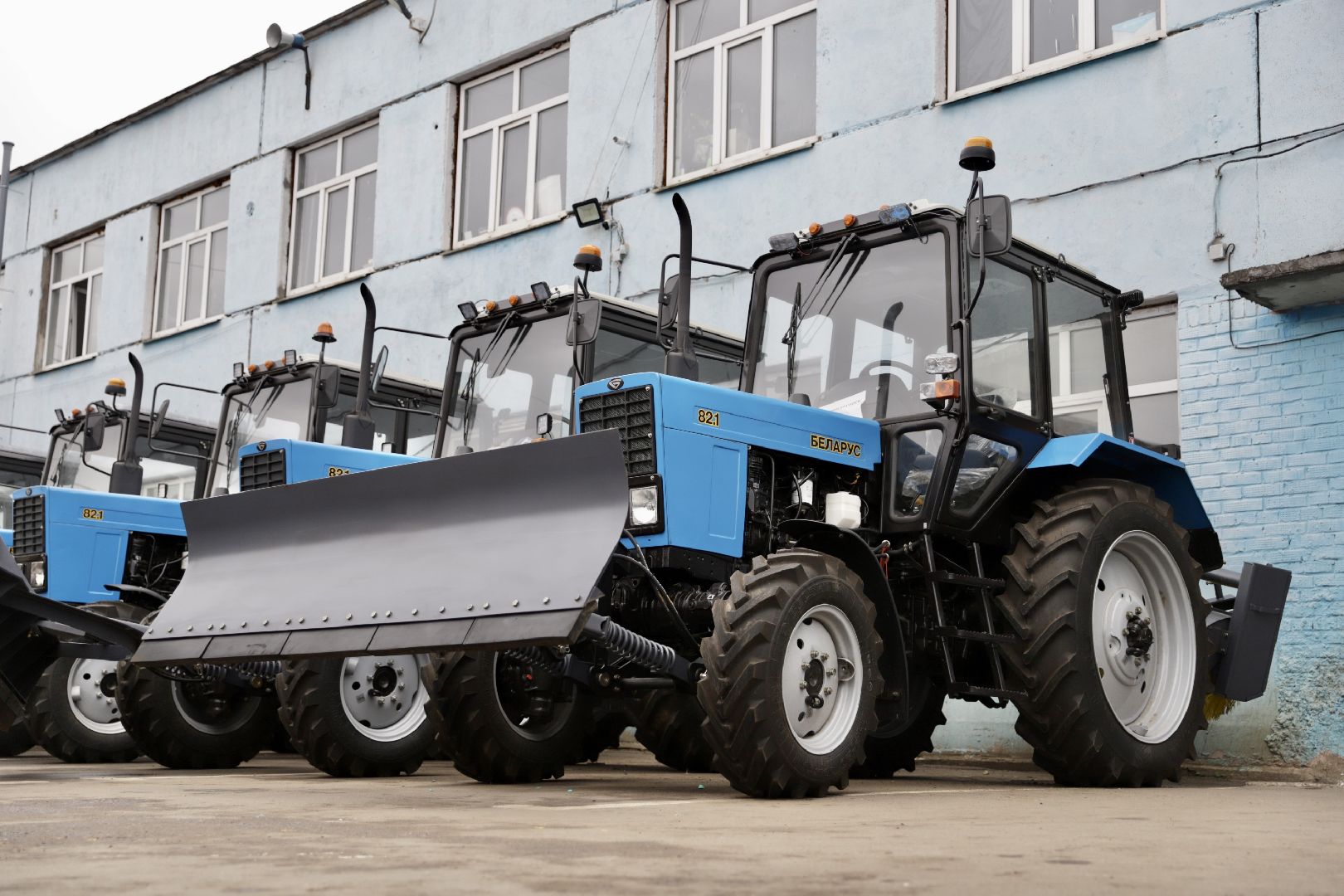 сотрудники