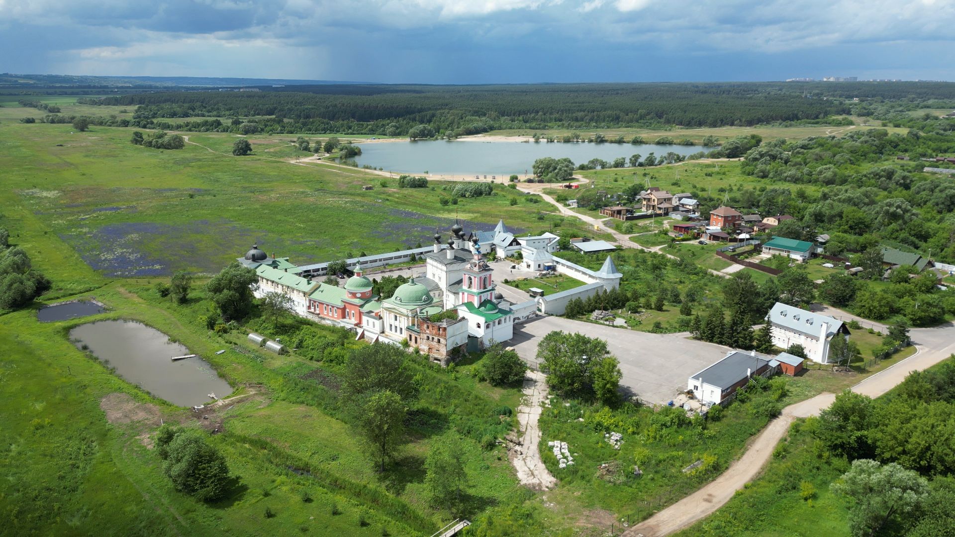 монастырь