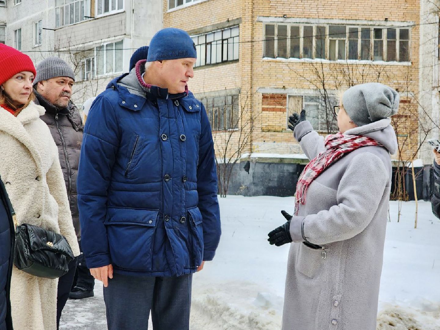 Снег