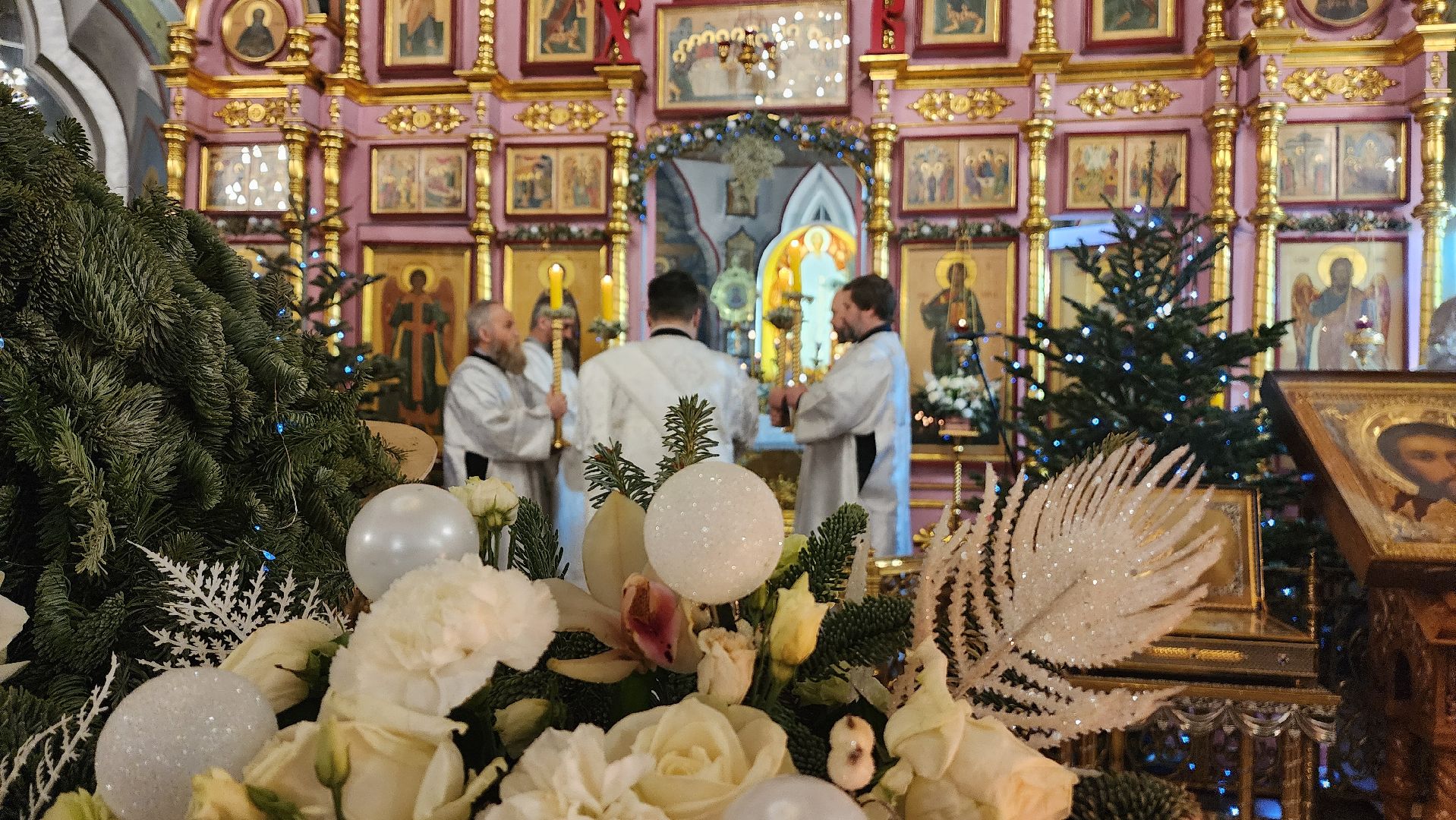 храм