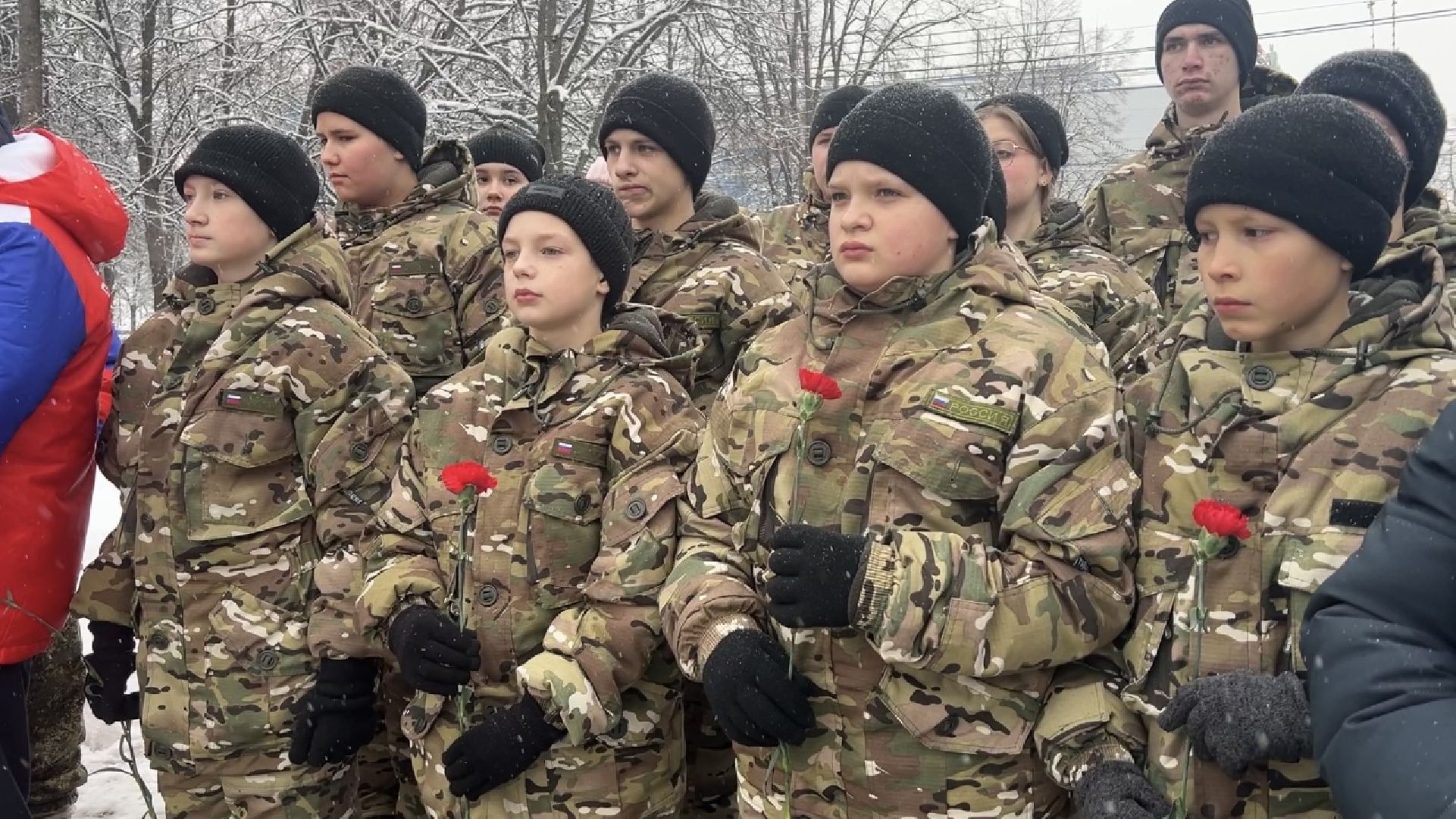 возложение цветов