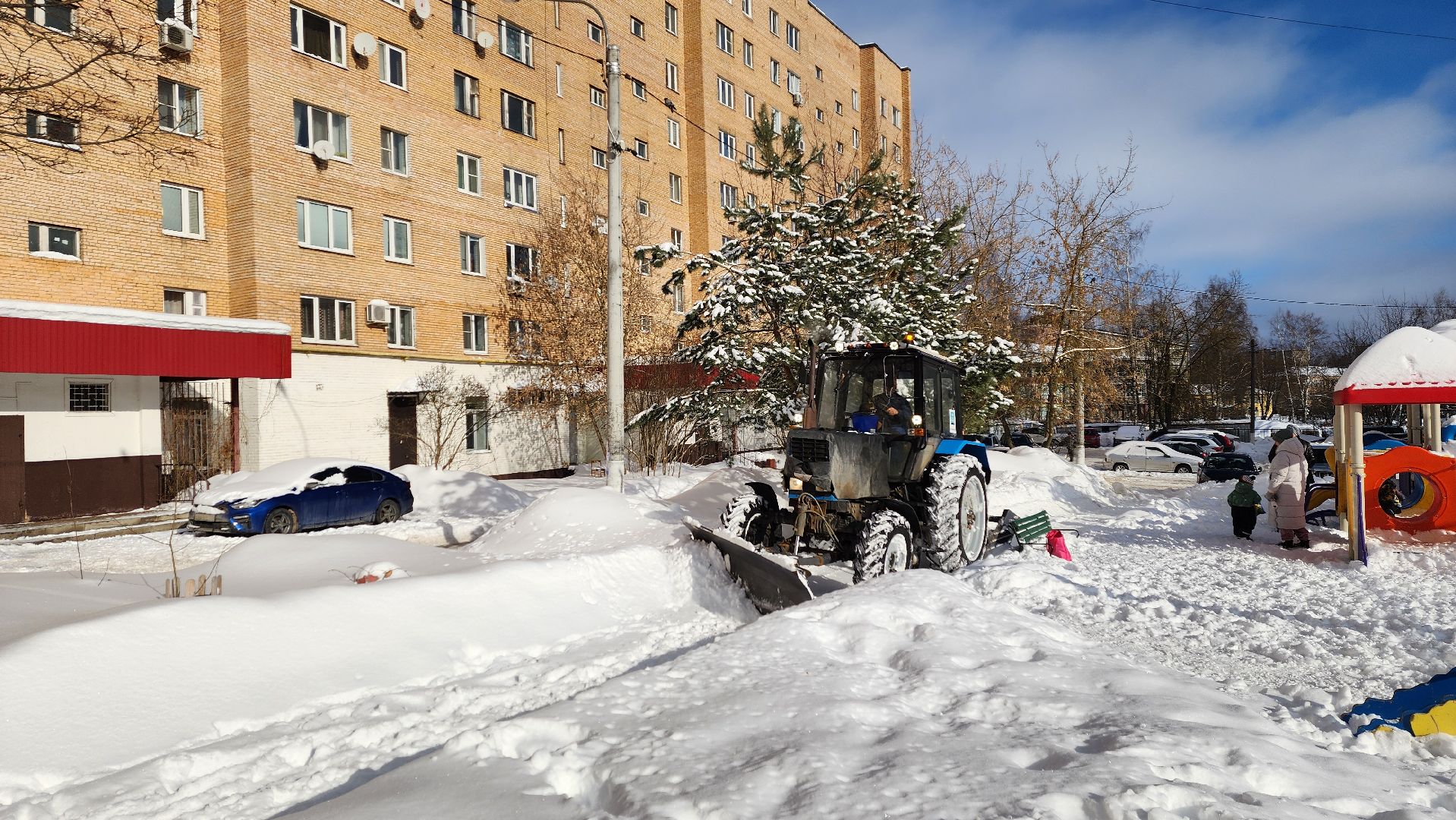 Уборка снега