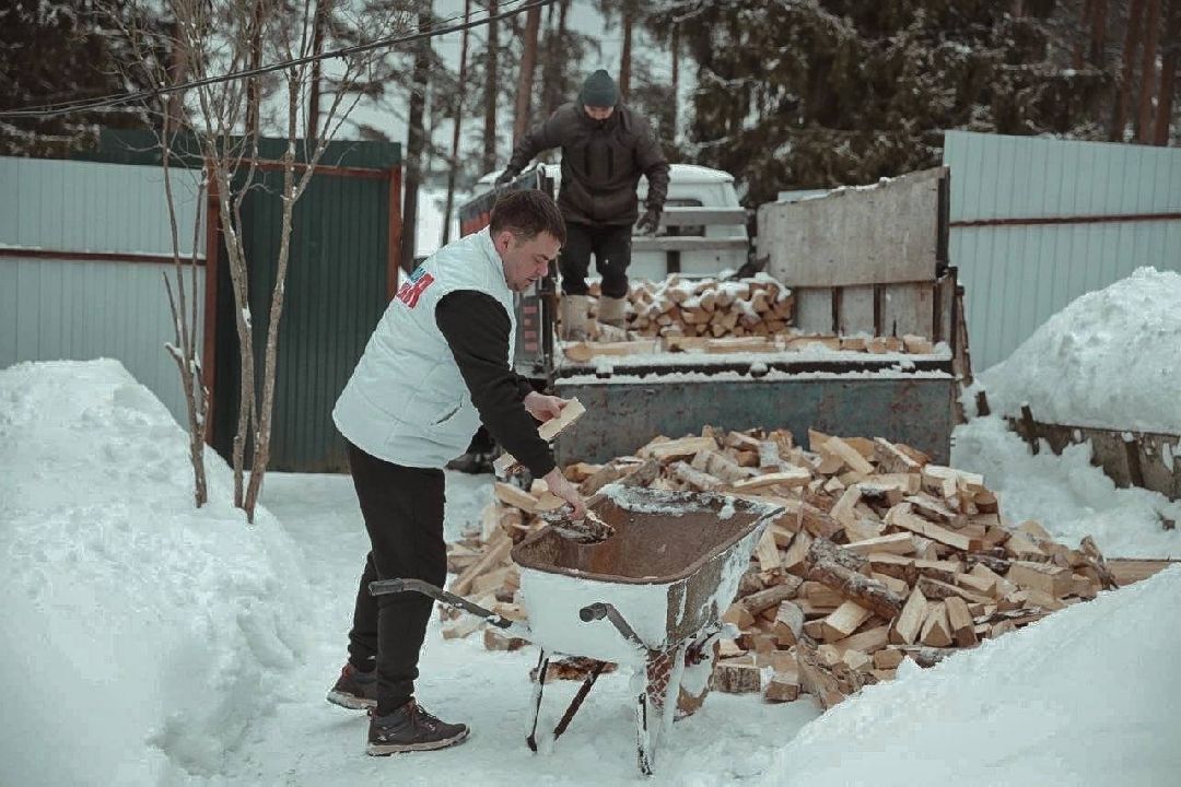 Военнослужащий