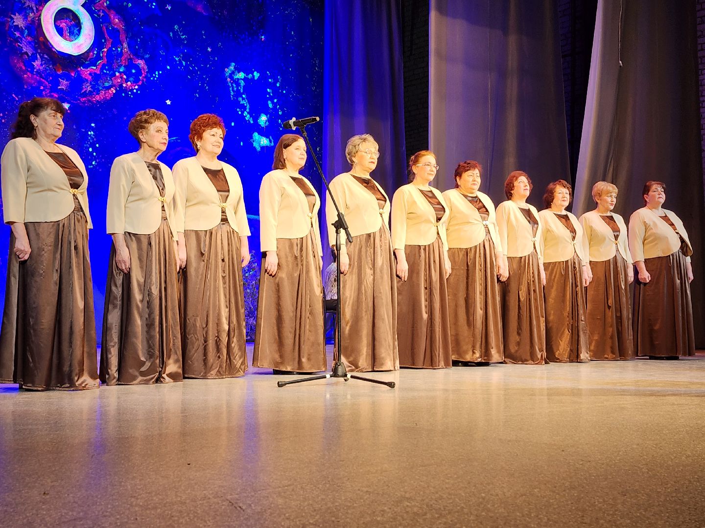 Международный женский день