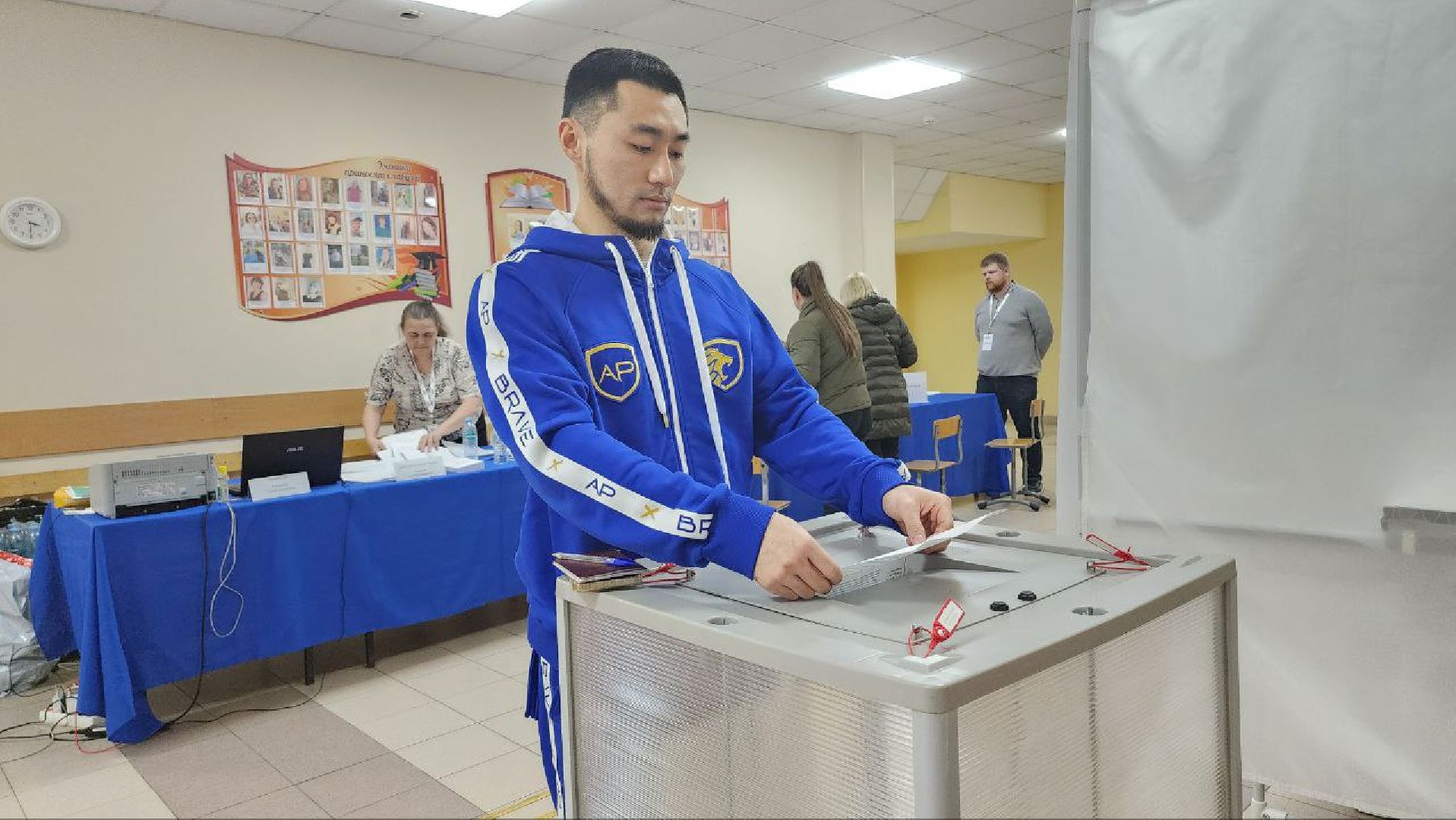 избиратель