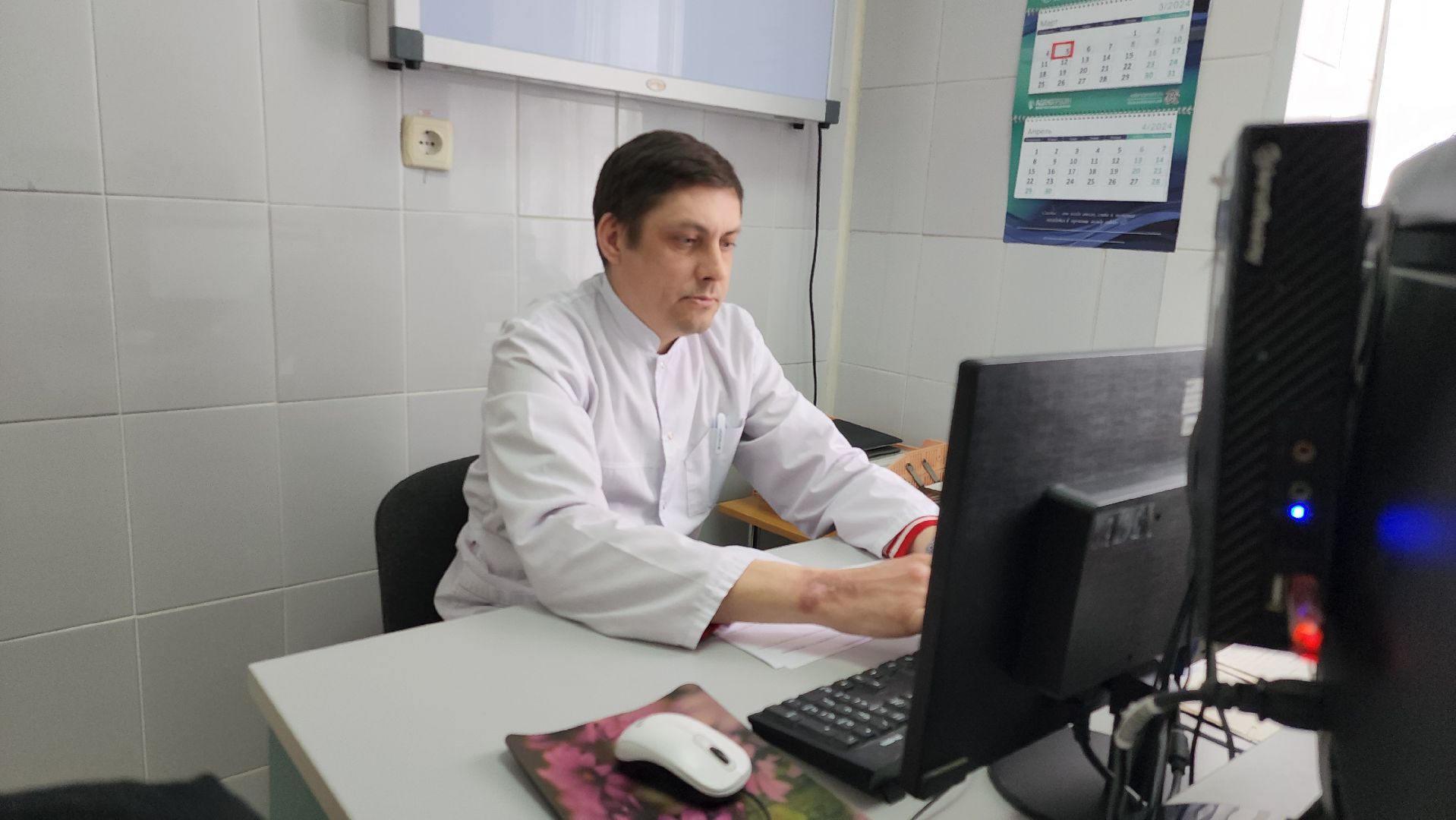 Врач
