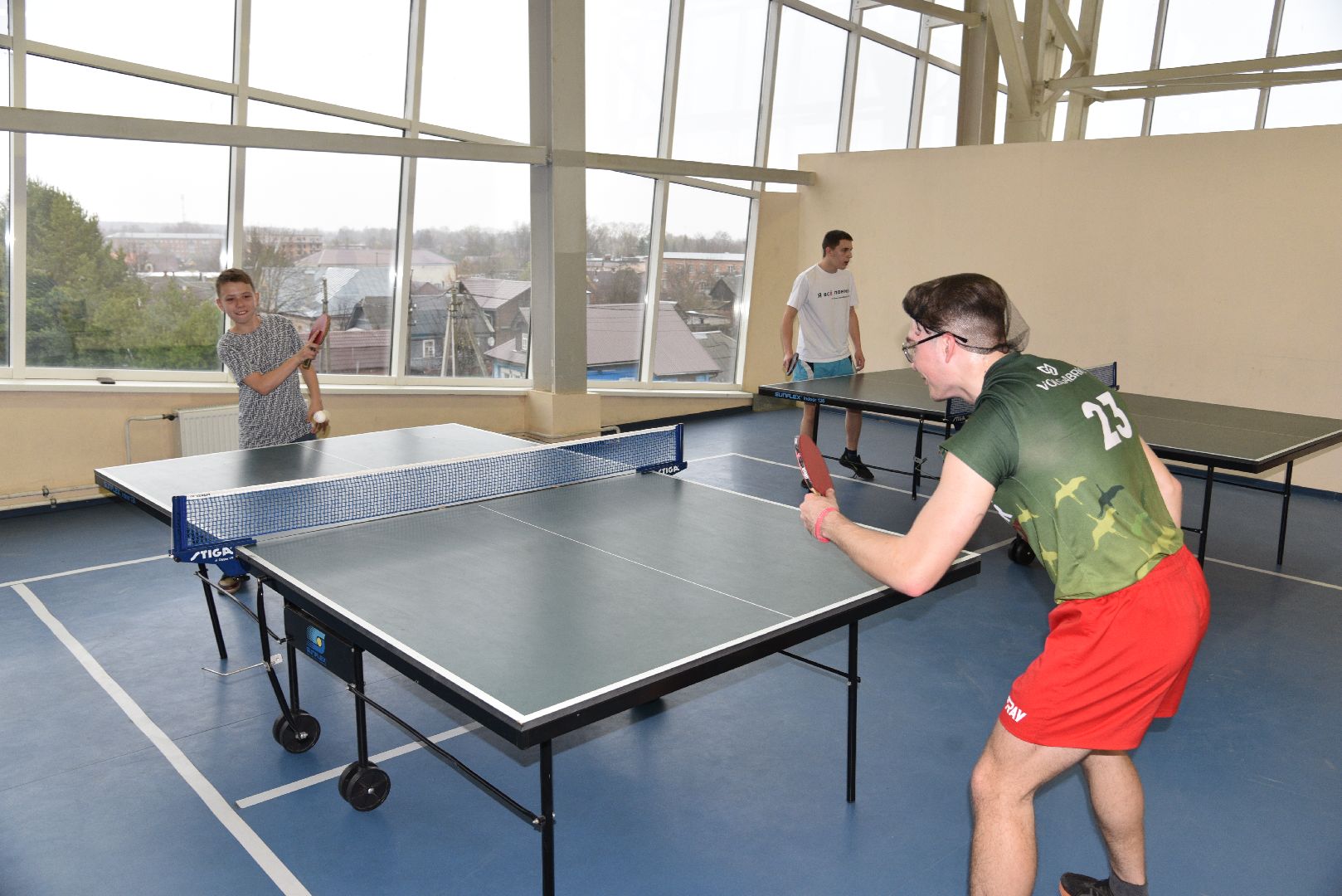 настольный теннис