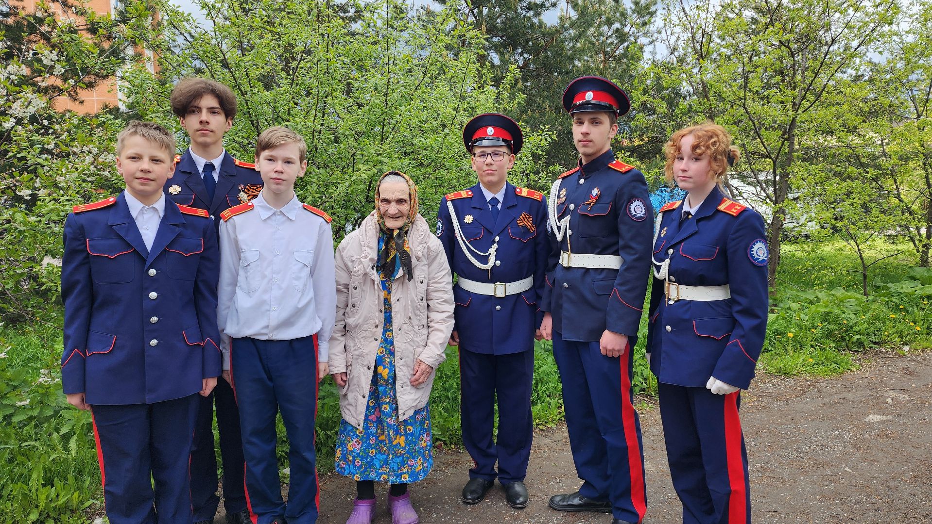 волонтёры победы