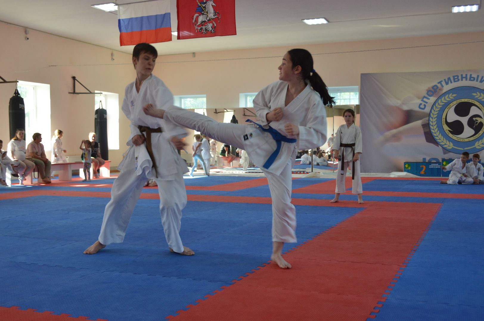 каратэ WKF