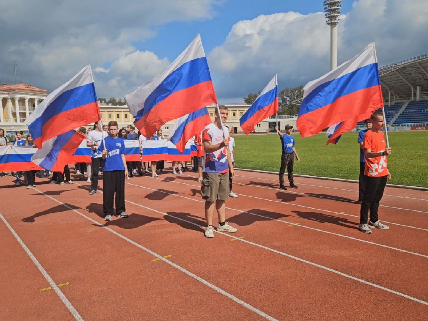 Волонтёры