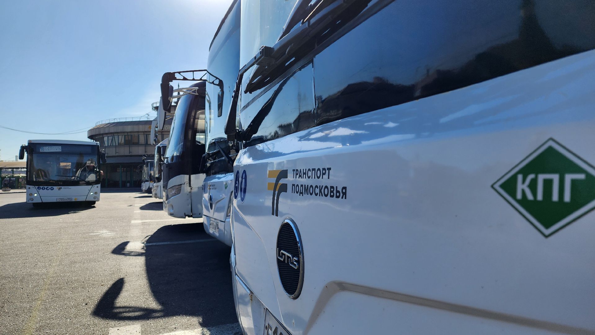 Автобус большого класса