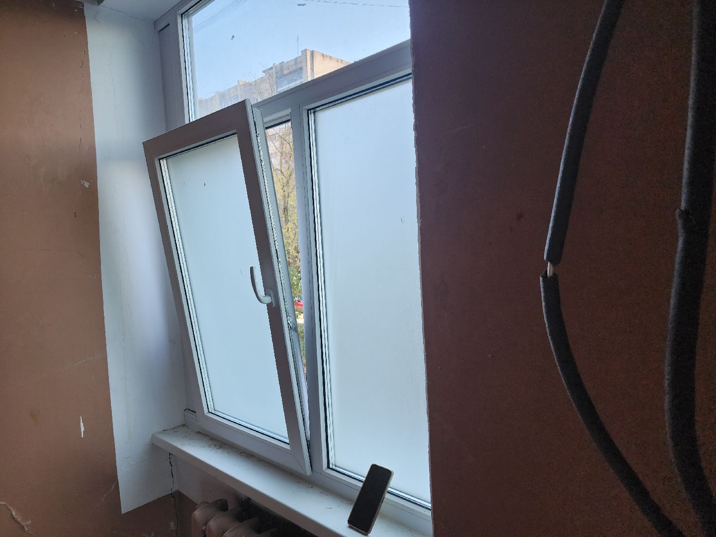 окна