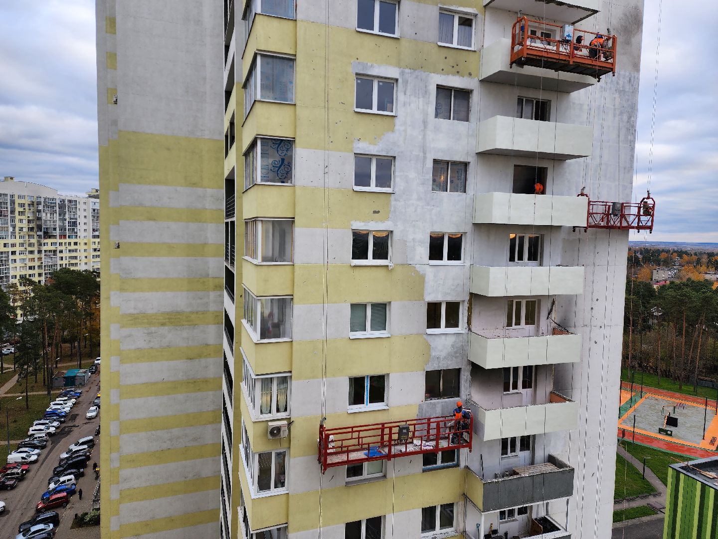 восстановление домов после атаки беспилотников