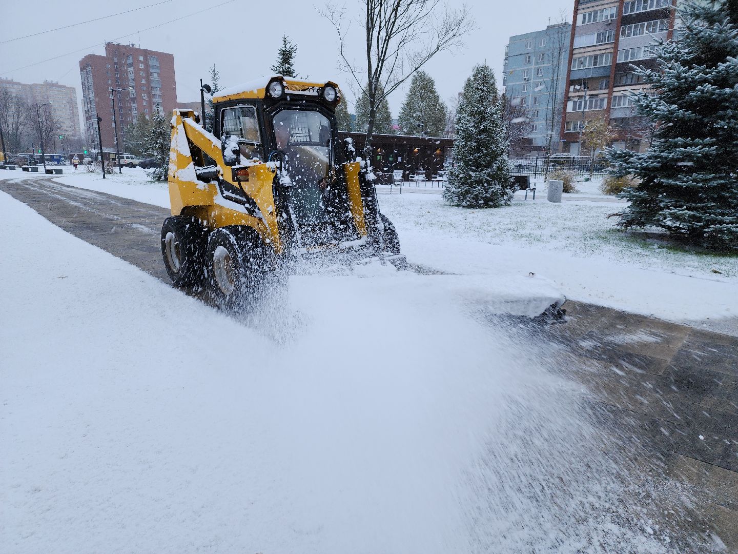 Уборка снега