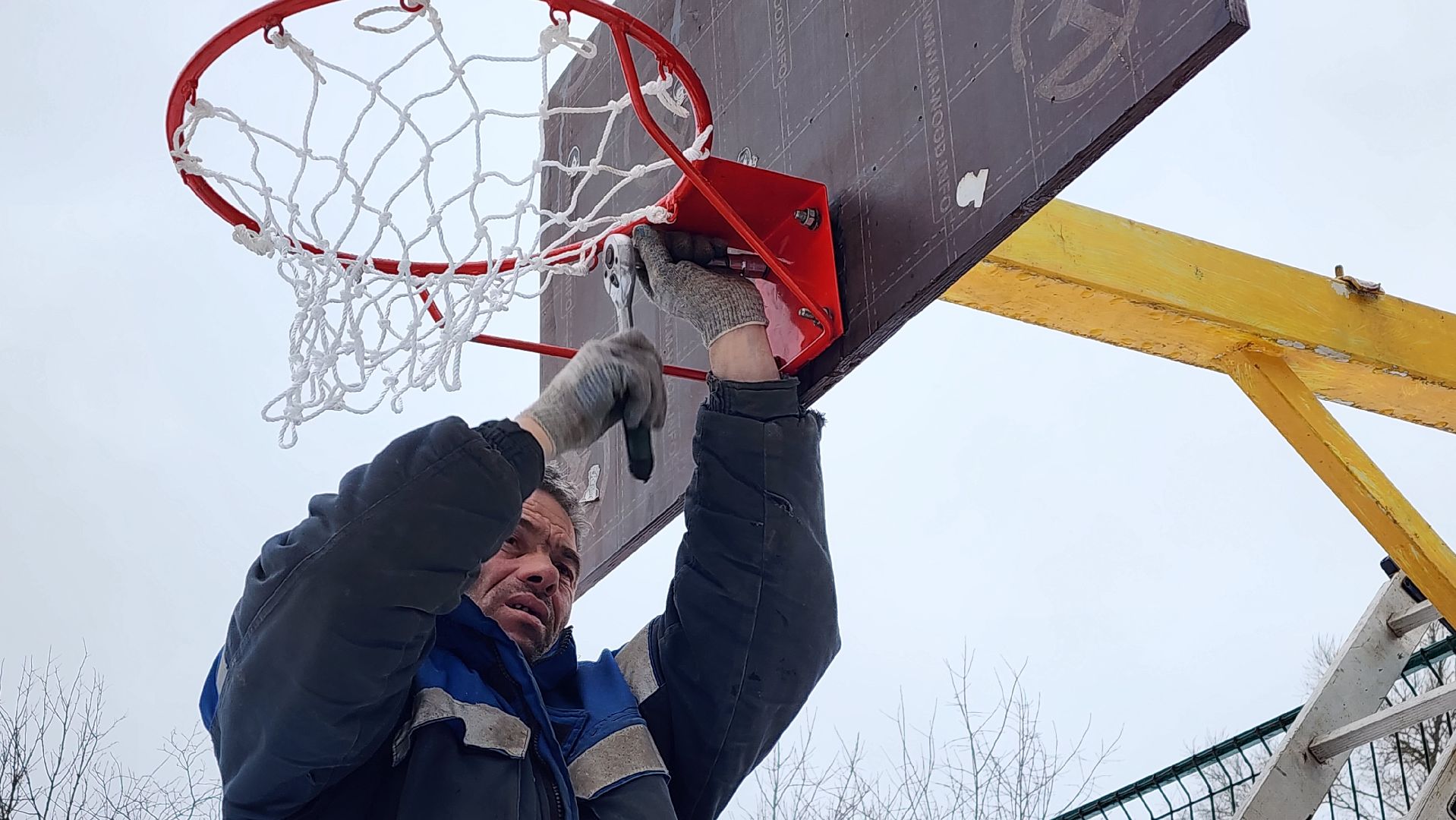 спортплощадка