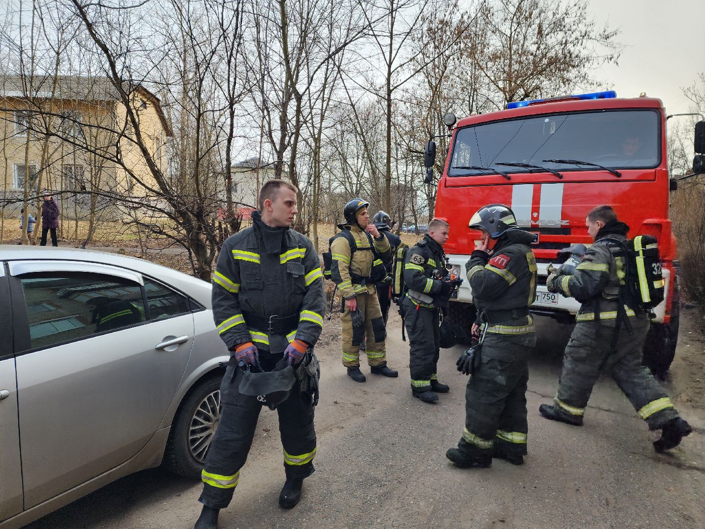 пожарные