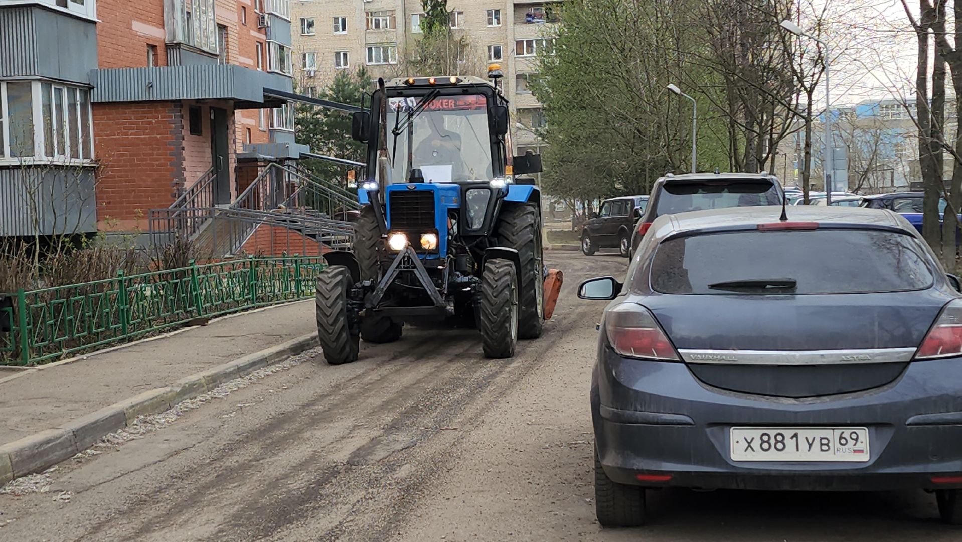 Влажная уборка города