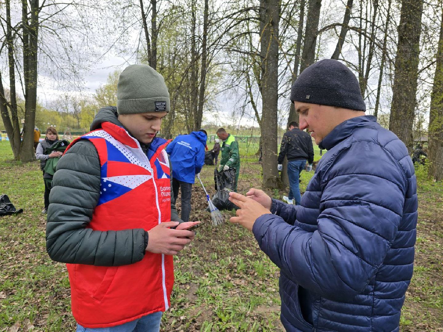 волонтеры