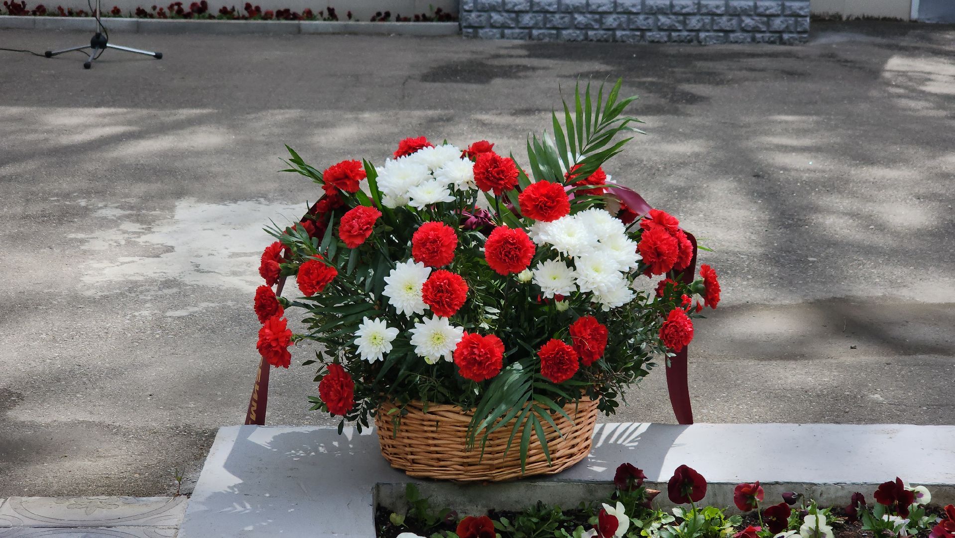 Возложение цветов