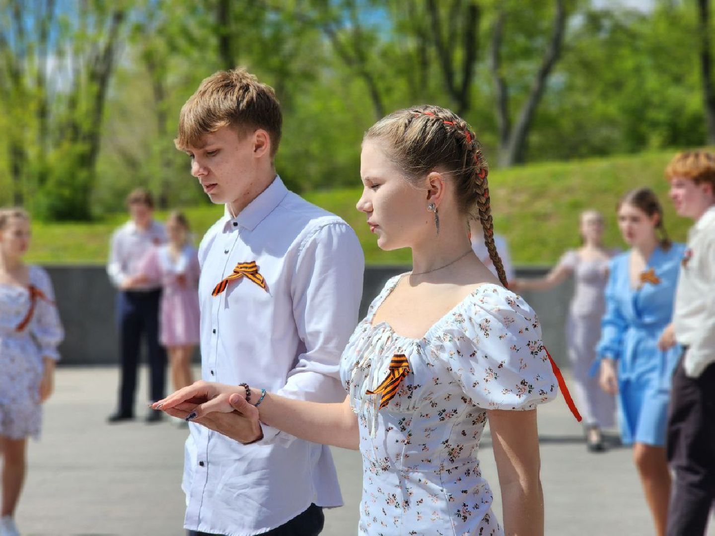 волонтеры