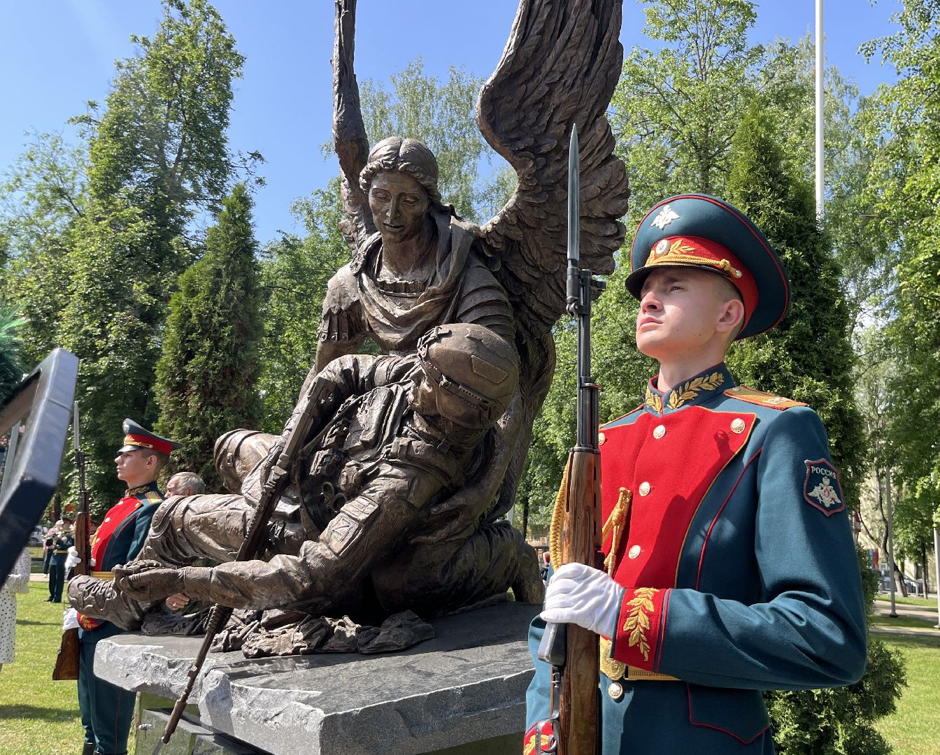 памяти воинов