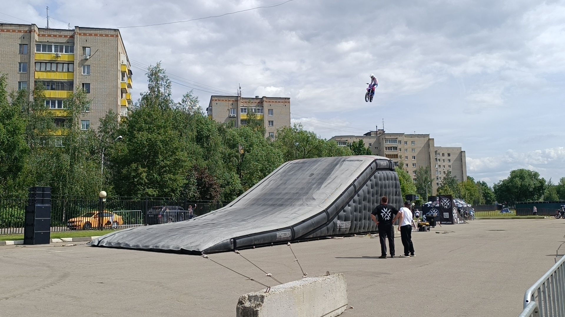 молодеж