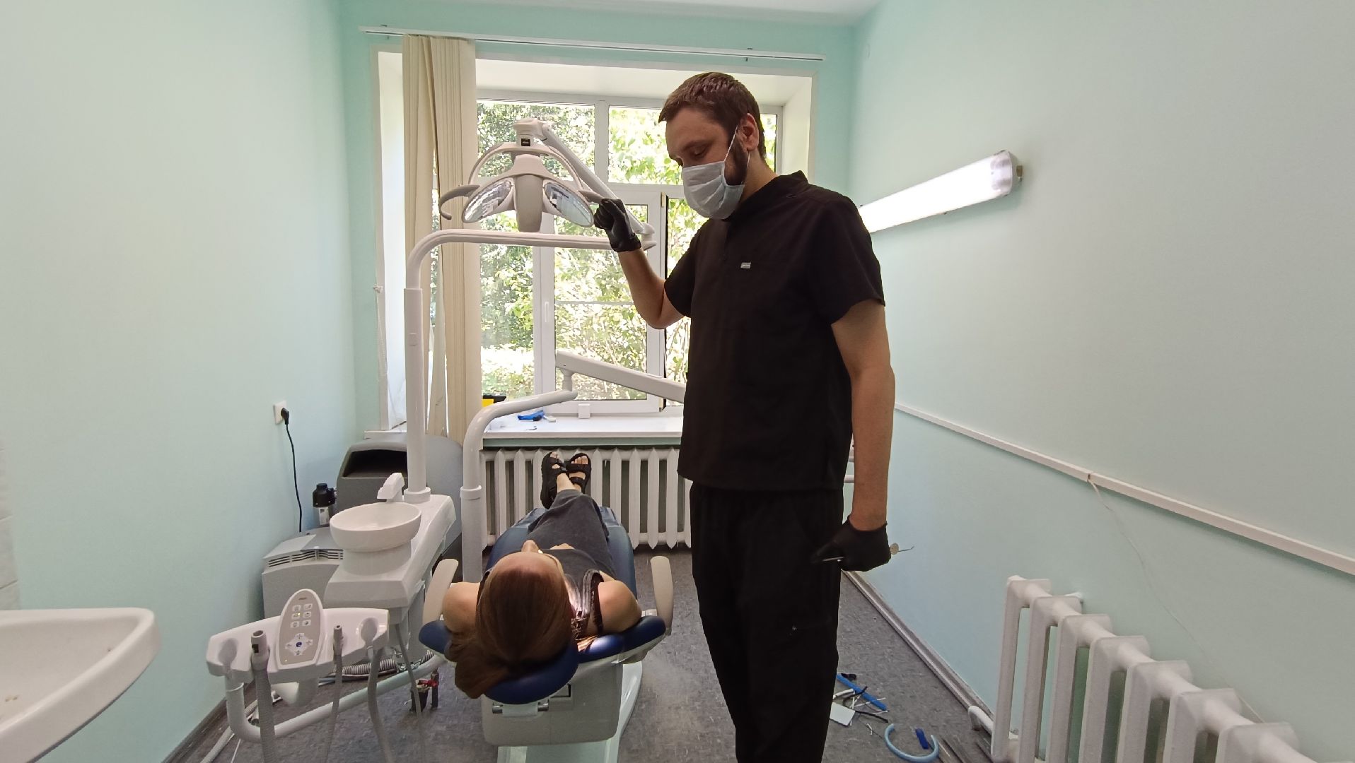 Стоматолог