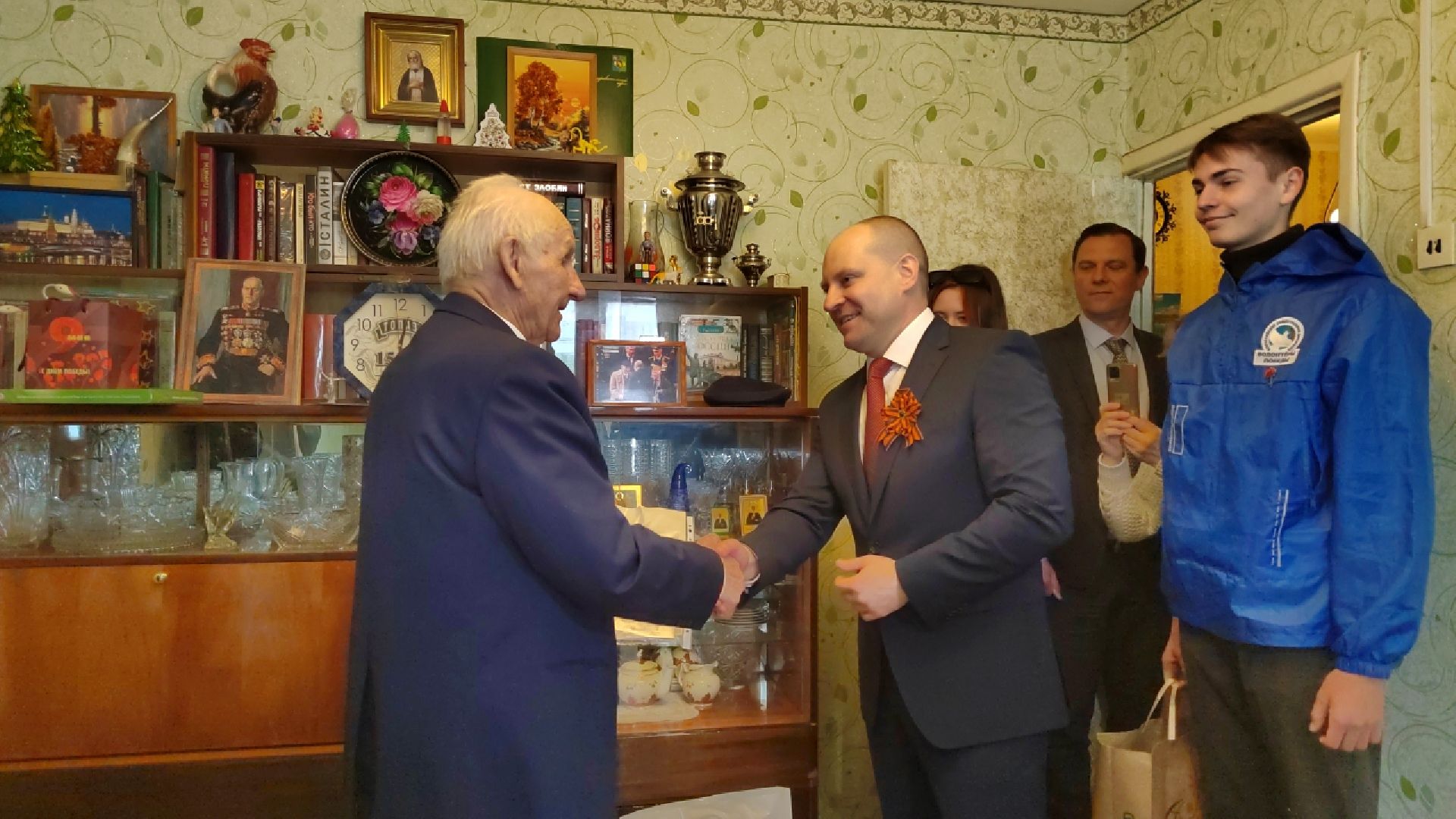 волонтёры победы