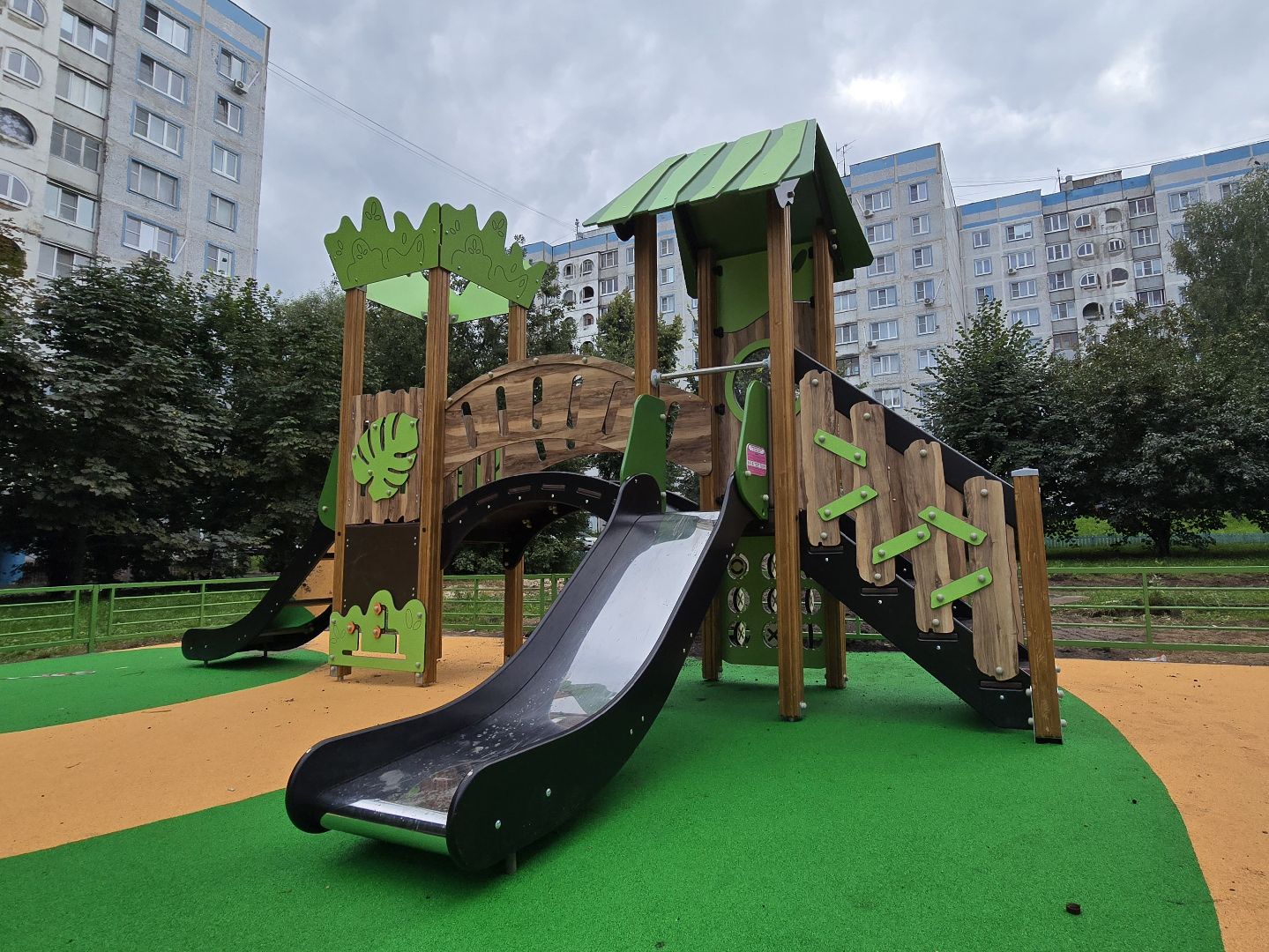 детская площадка