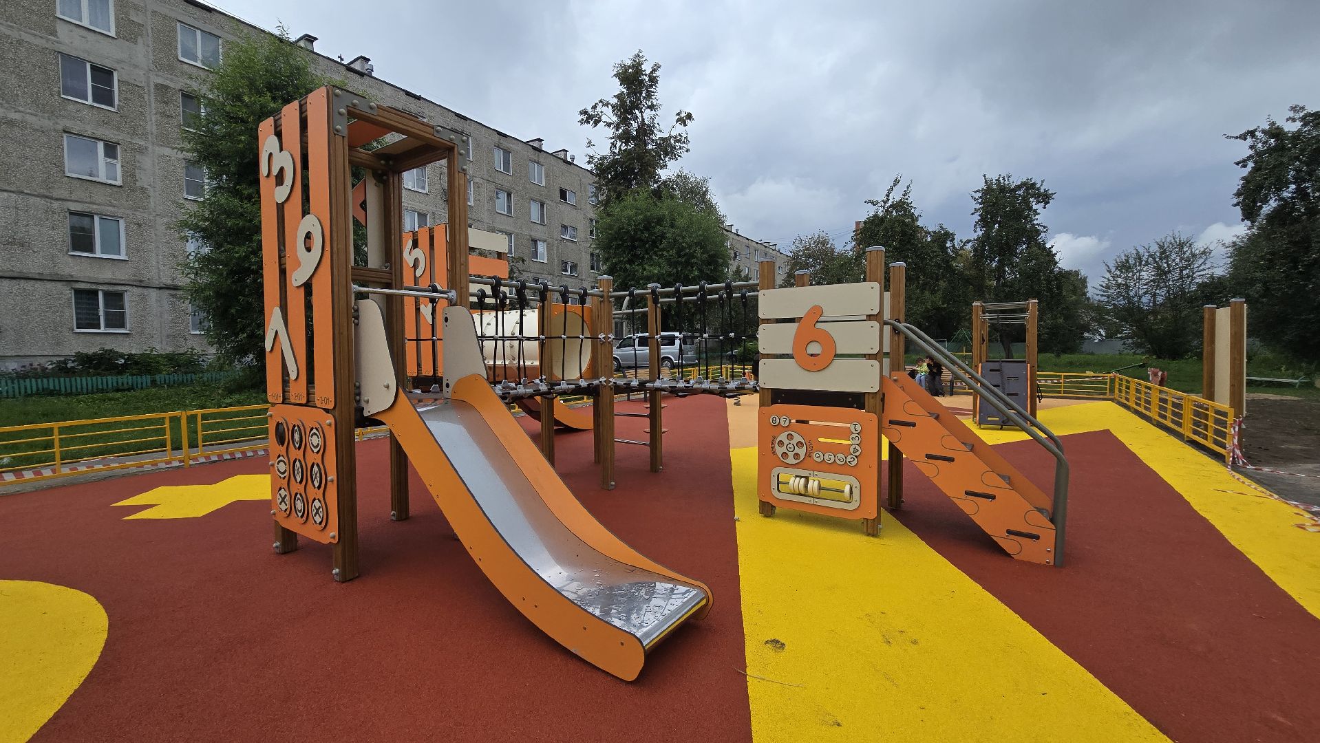 детская площадка