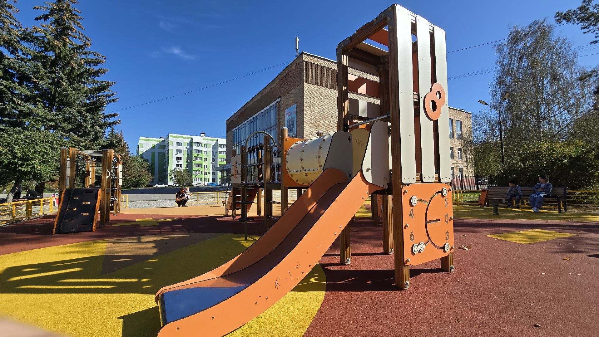 детская площадка