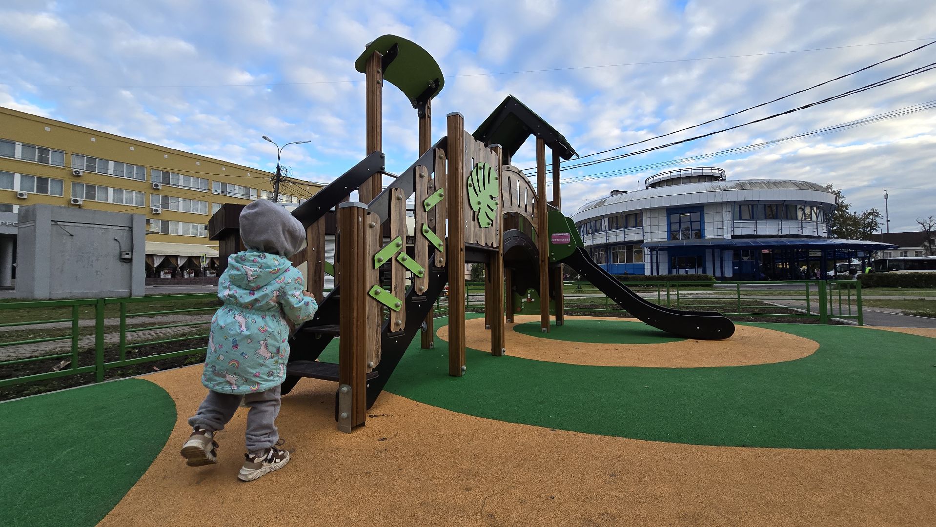 детская площадка