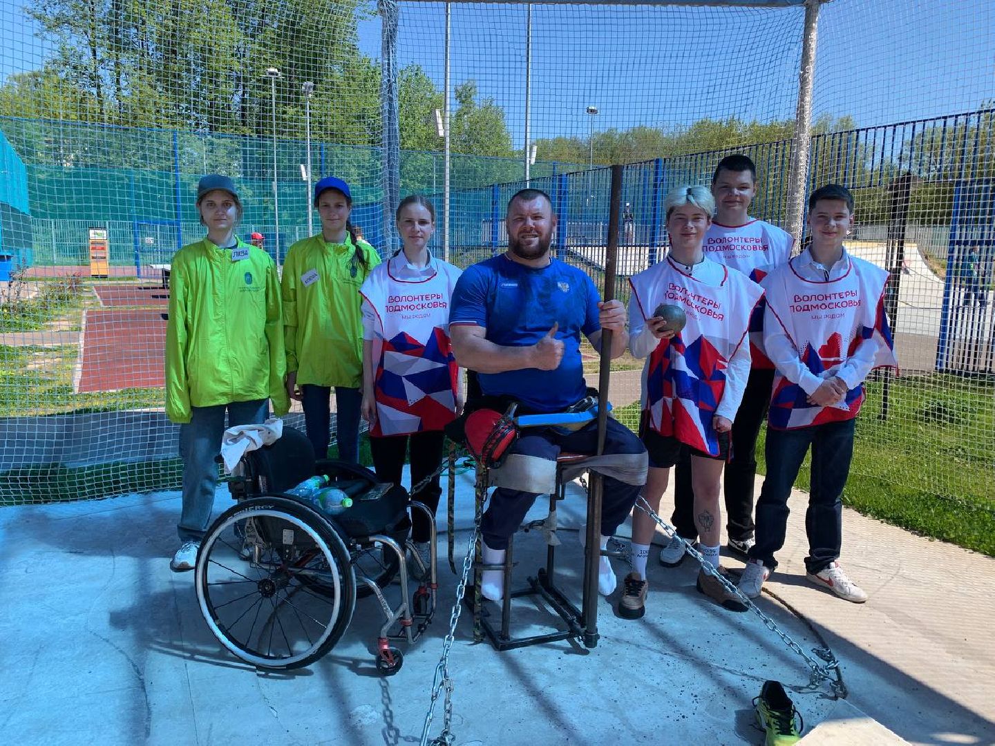 Волонтёр из Звенигорода Родион Маренков поделился, почему решил участвовать в акциях для пожилых людей и разделять мусор