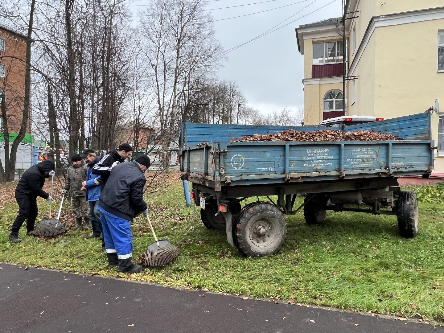 Уборка листвы талдом