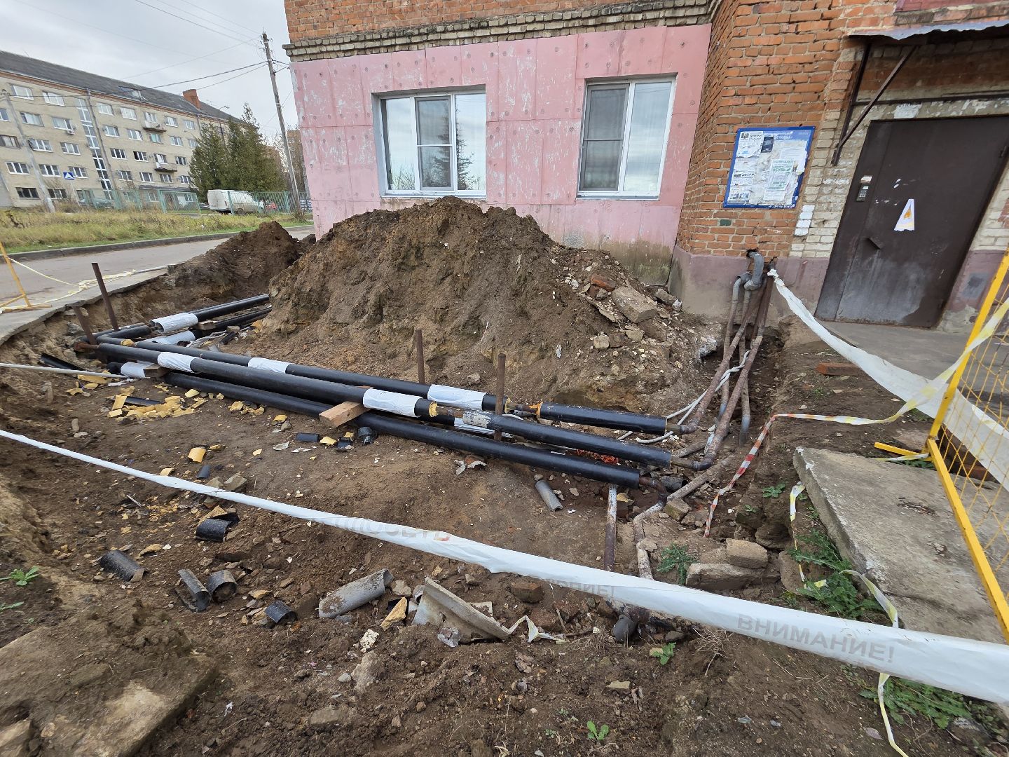 В посёлке Запрудня Талдомского округа стартовала замена изношенной теплотрассы на Пролетарском переулке