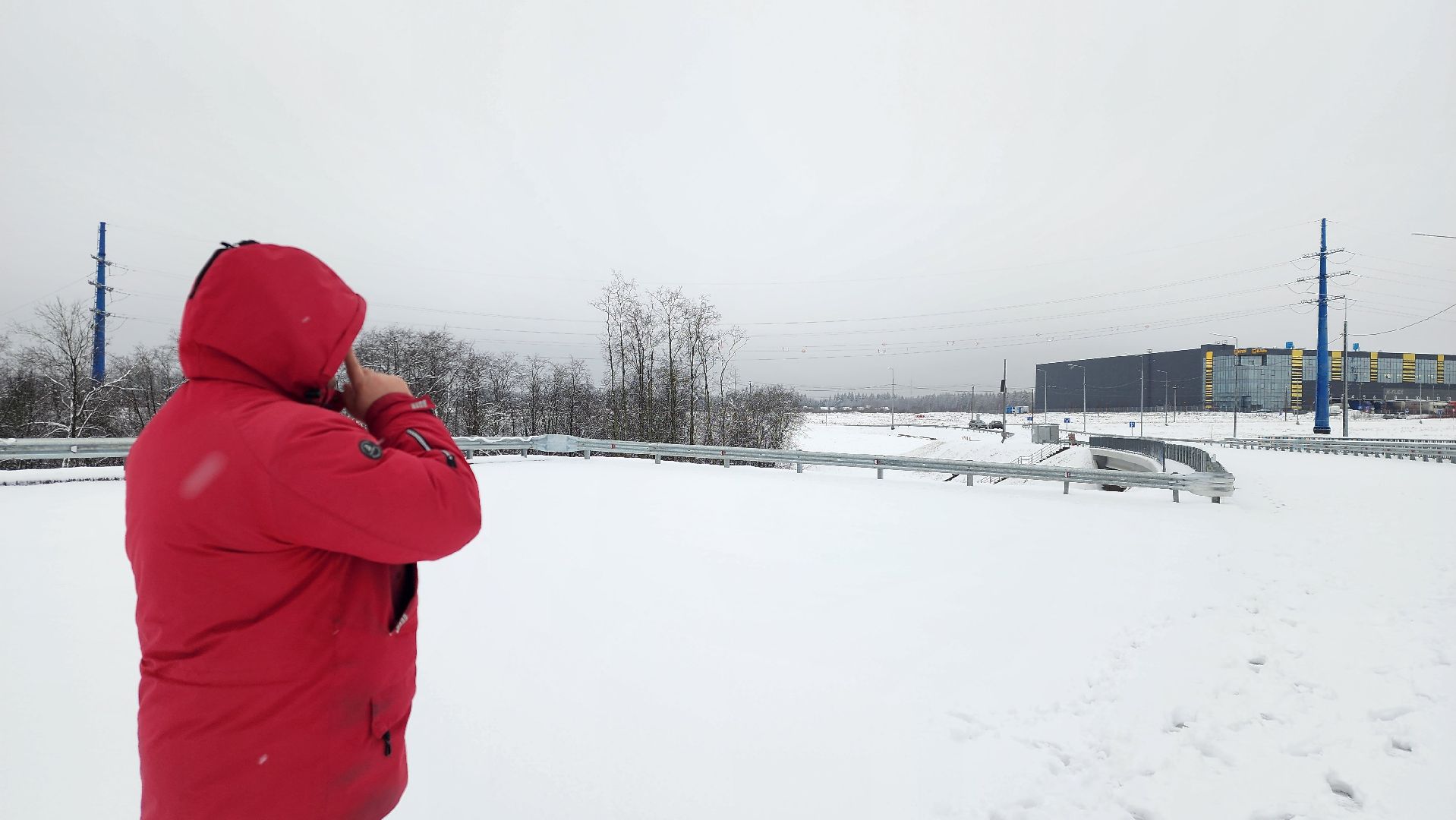 В районе деревни Деньково под Истрой завершили строительство подъездной дороги к индустриальному парку «Новопетровское»