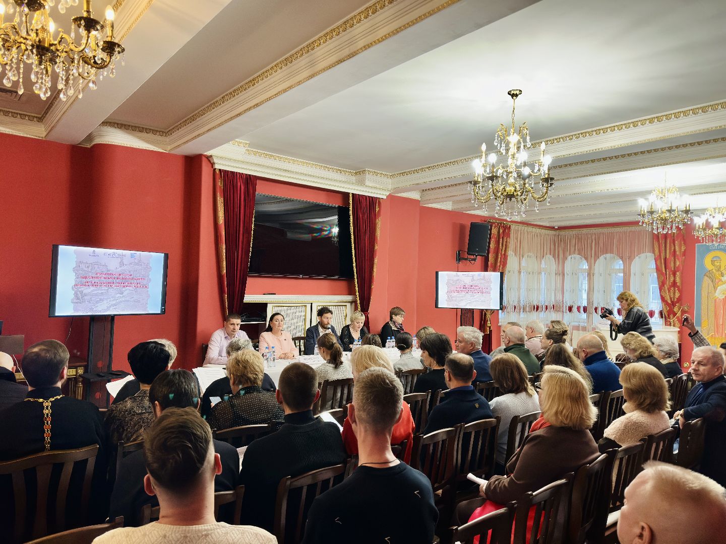 Археологический форум